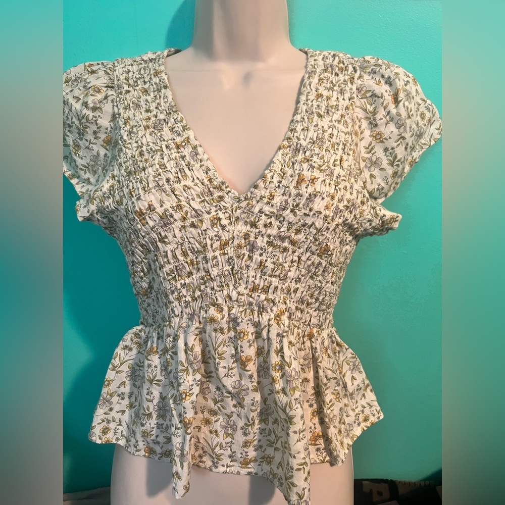 American Eagle v neck Sz Small